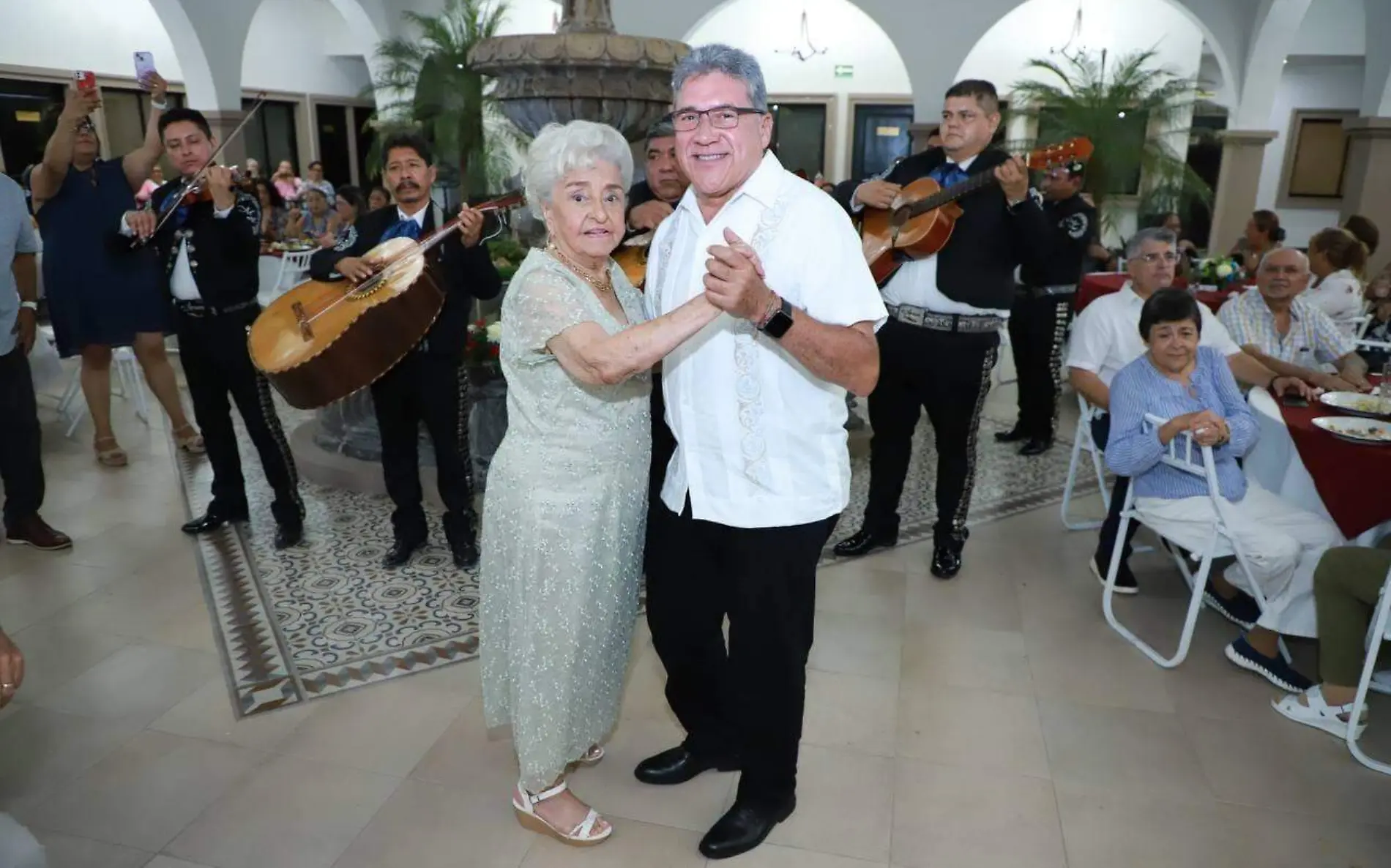 primera reina de la Fundación de Altamira celebró 100 años de vida 